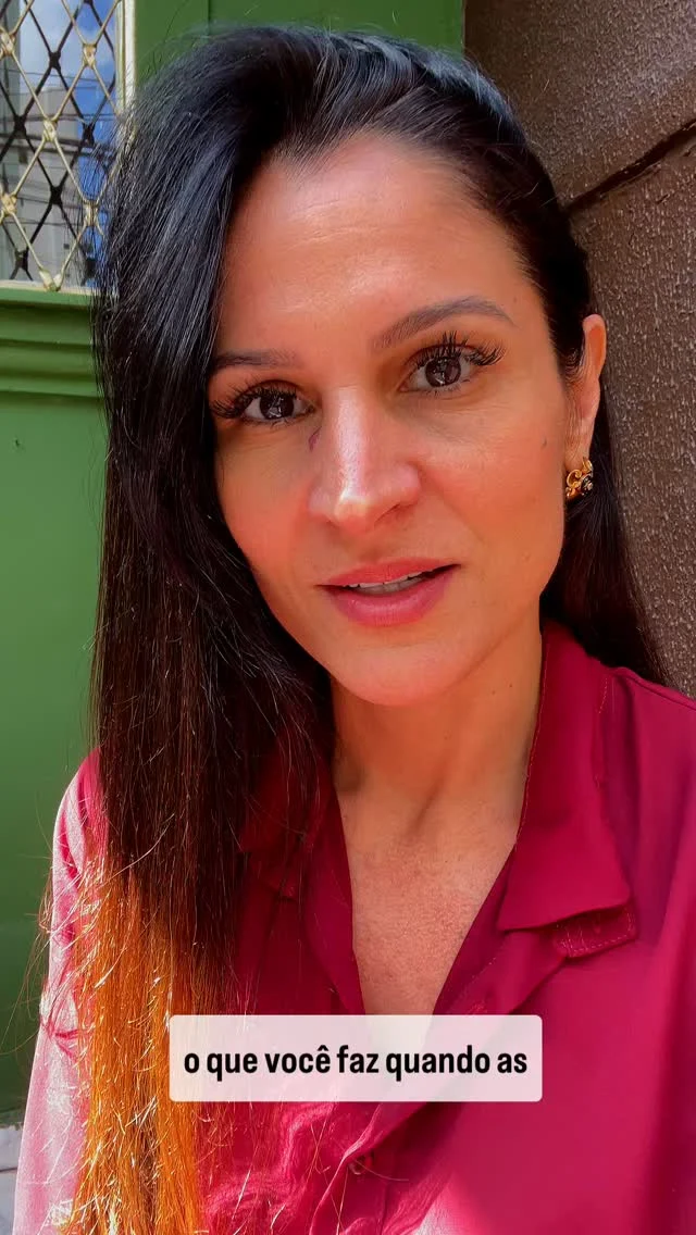 O que vc faz quando as coisas em sua vida parecem estar “paradas”? Nesse vídeo , eu te dou uma boa dica do que fazer. 🥰🙏🏻💫 Isso faz toda diferença para você ter os melhores resultados. Depois você me conta o que aconteceu. 😉😘#palaciodecristais #reiki #moema #energia #boasenergias #sp #brasil #paz #deus #resultados #fe #paciencia #persistencia #terapias